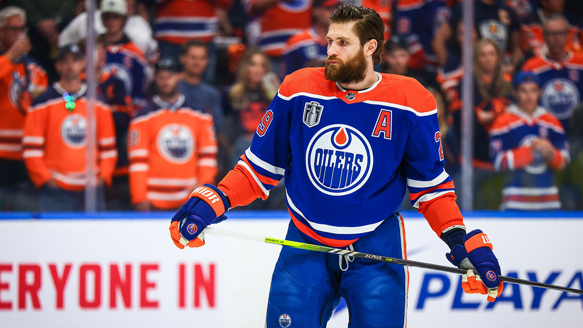 Oilers’ Leon Draisaitl stuns Panthers with Game 1 OT winner
