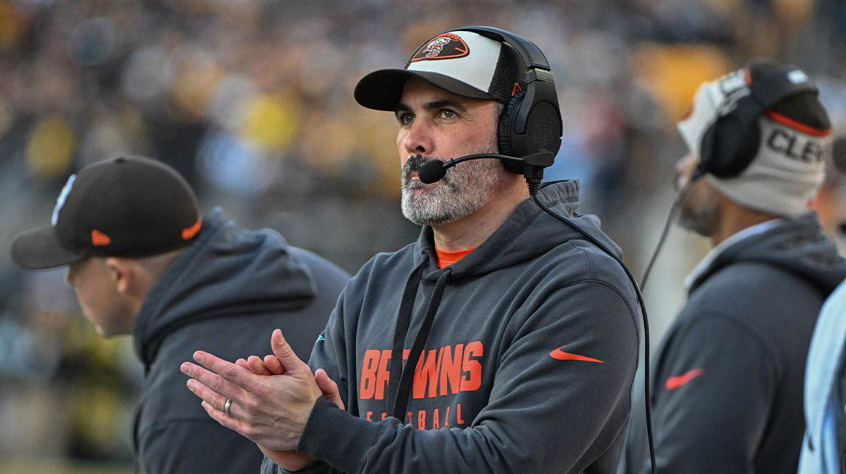 Cleveland Browns head coach Kevin Stefanski reacts against the Pittsburgh Steelers during the fourth quarter at Acrisure Stadium.