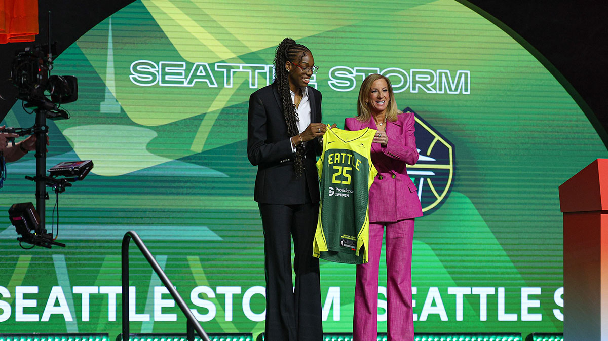 Storm coach gives unclear response to Dominique Malonga’s training camp absence