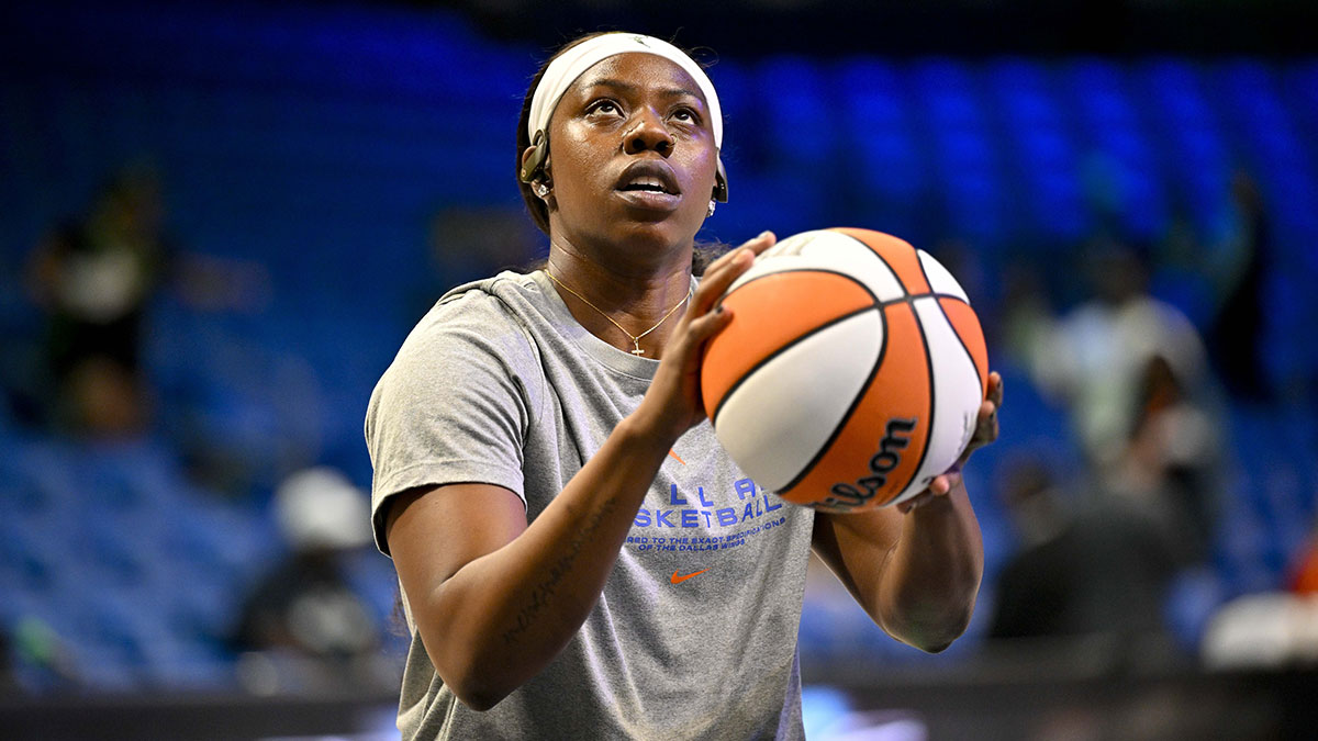 Arike Ogunbowale’s shooting slump leads to Wings chemistry questions