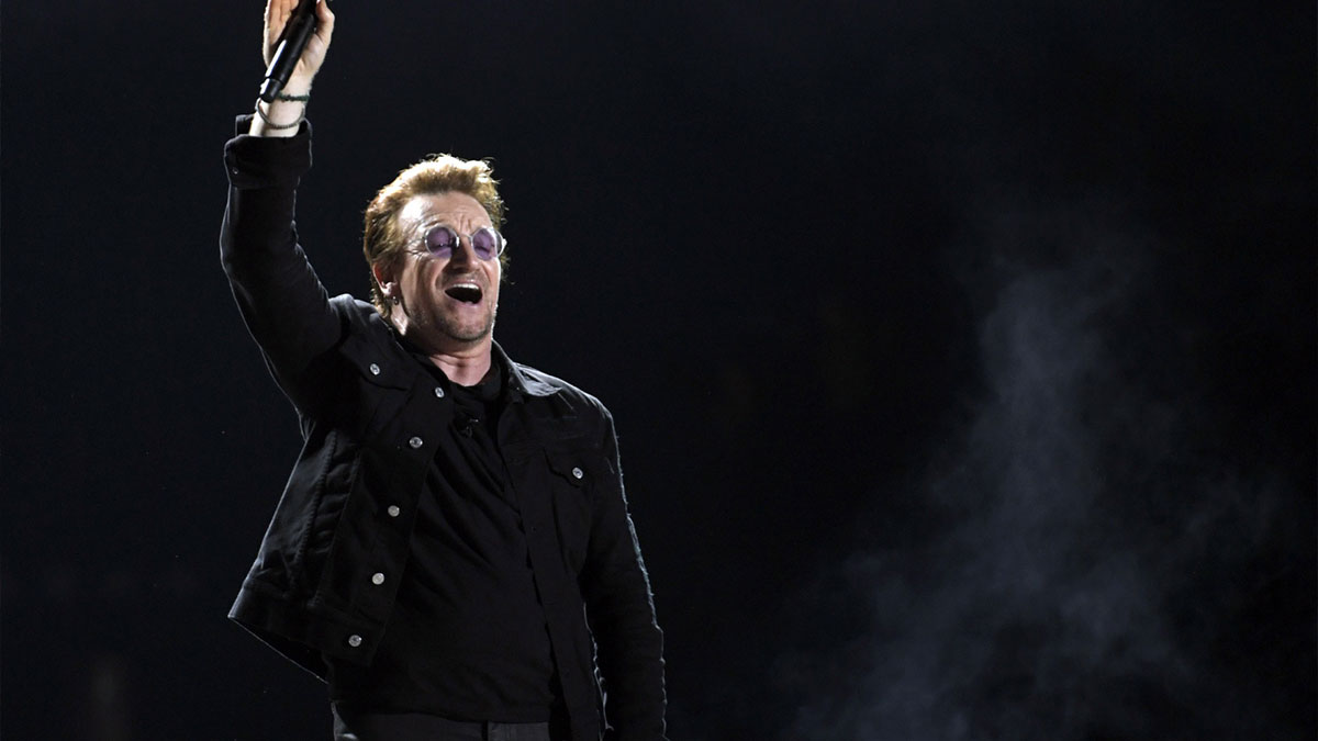 U2’s Bono recalls helpful red carpet advice from Russell Crowe