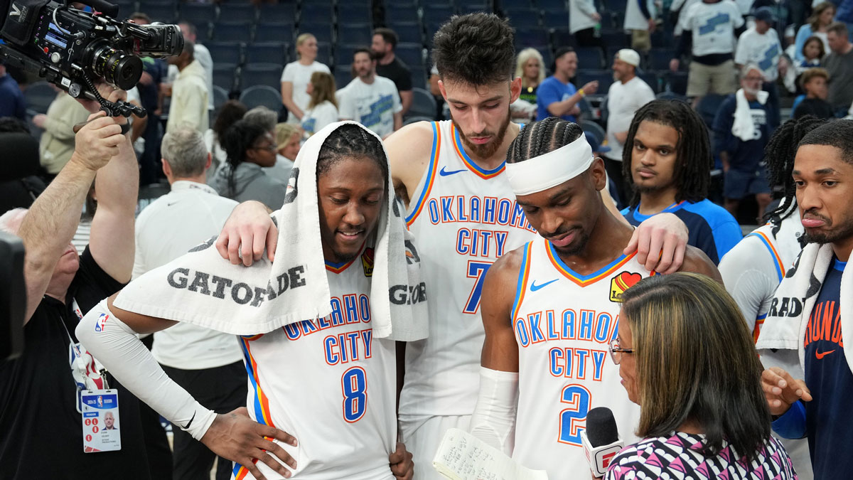 Thunder’s Jalen Williams videobombing Shai Gilgeous-Alexander with trophy is perfect