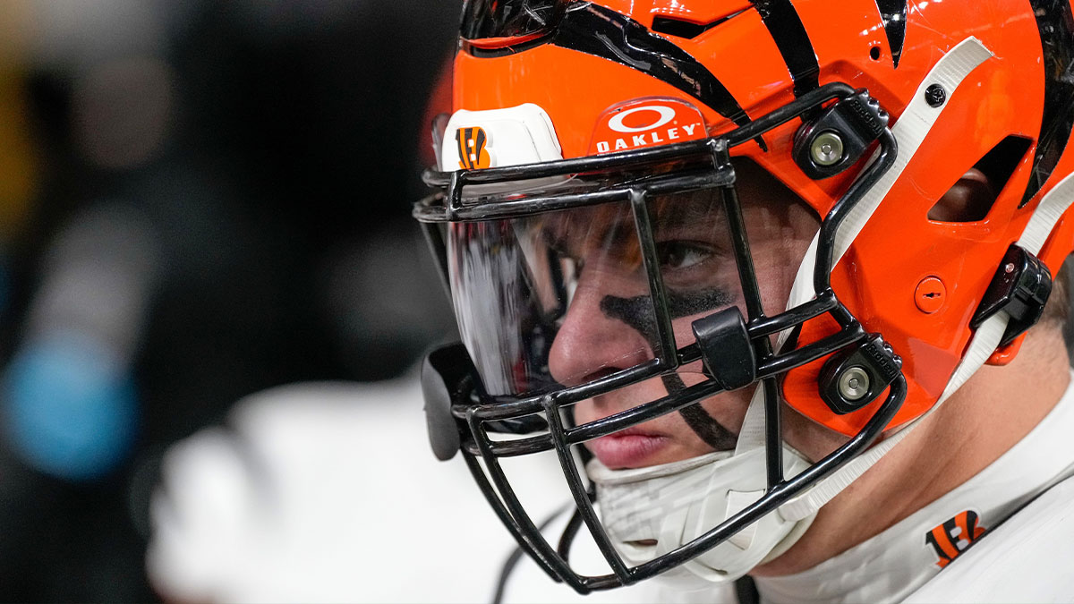 Adam Schefter breaks down personal feud between Trey Hendrickson, Bengals