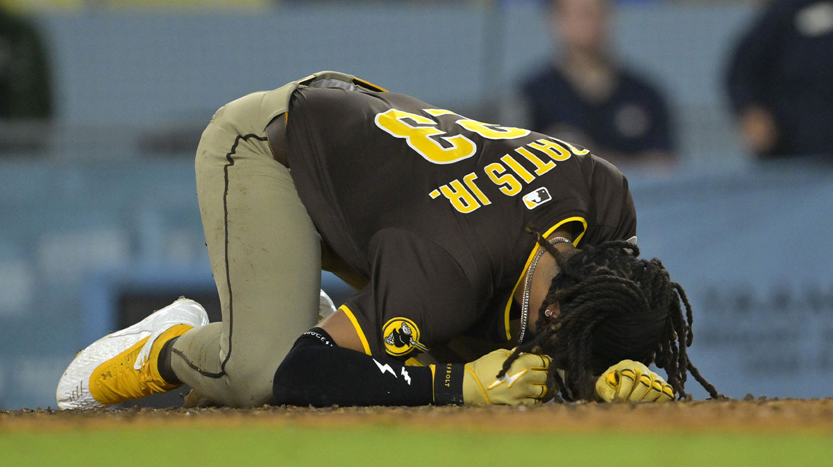 Padres’ Manny Machado sends Dodgers stern warning after Fernando Tatis Jr. injury